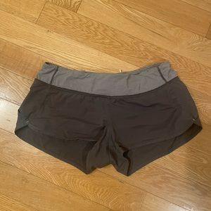 Lululemon size 8 shorts